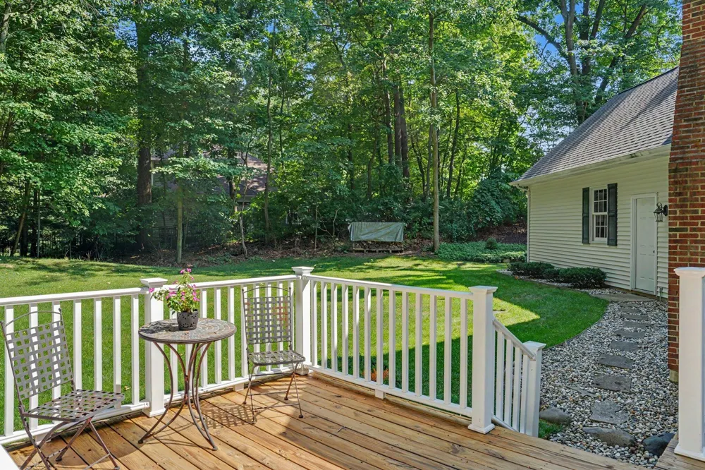 1720 Breezy Point Lane Kalamazoo, MI 49009