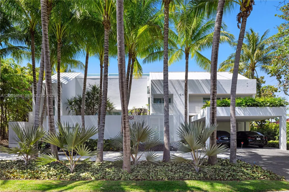 161 Cape Florida Drive Key Biscayne, FL 33149