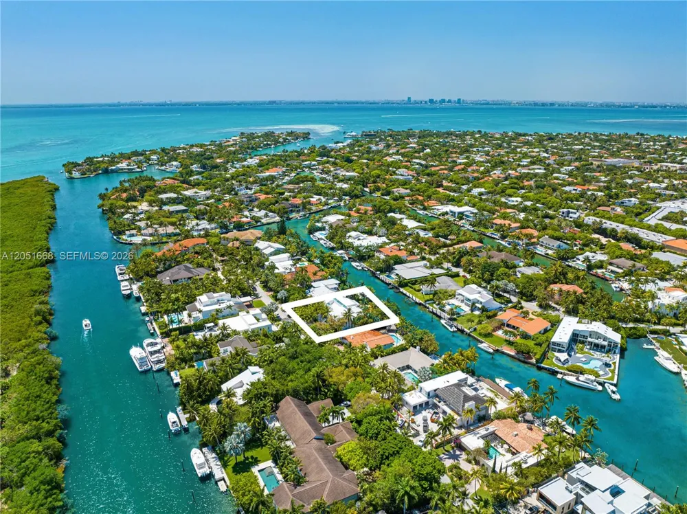 161 Cape Florida Drive Key Biscayne, FL 33149