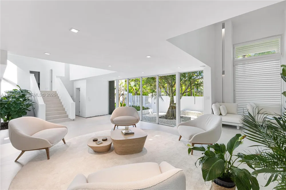 161 Cape Florida Drive Key Biscayne, FL 33149
