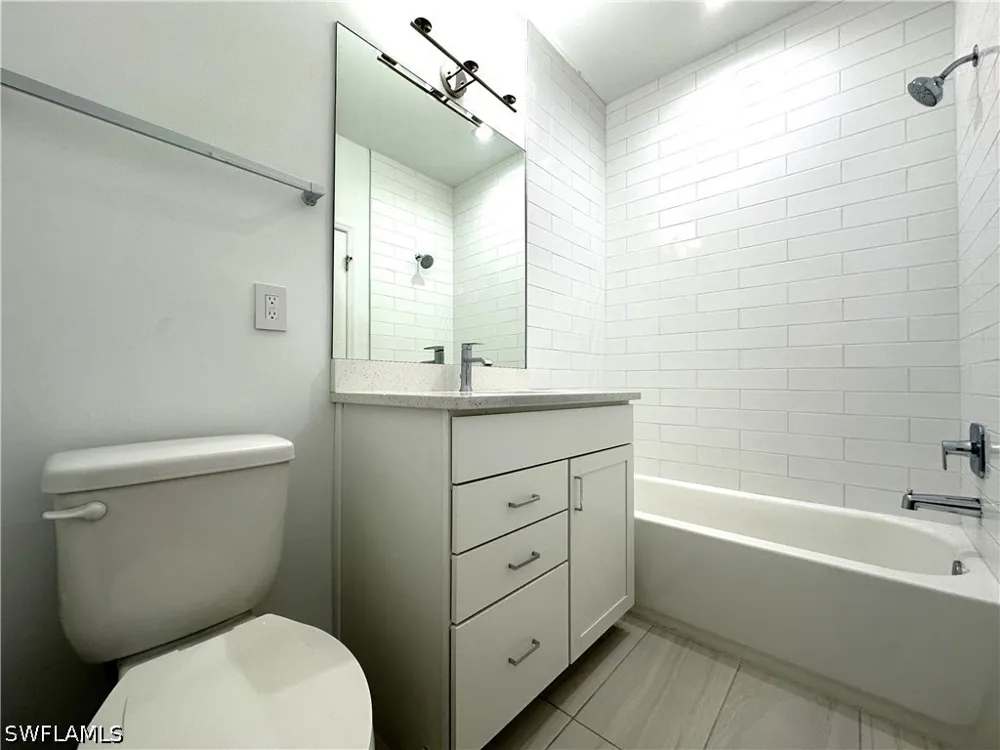 Carnegie Way Naples, FL 34119