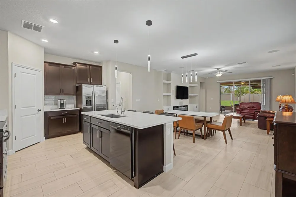 10460 GABLE DIG LOOP San Antonio, FL 33576