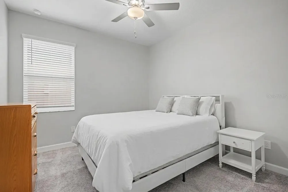 10460 GABLE DIG LOOP San Antonio, FL 33576