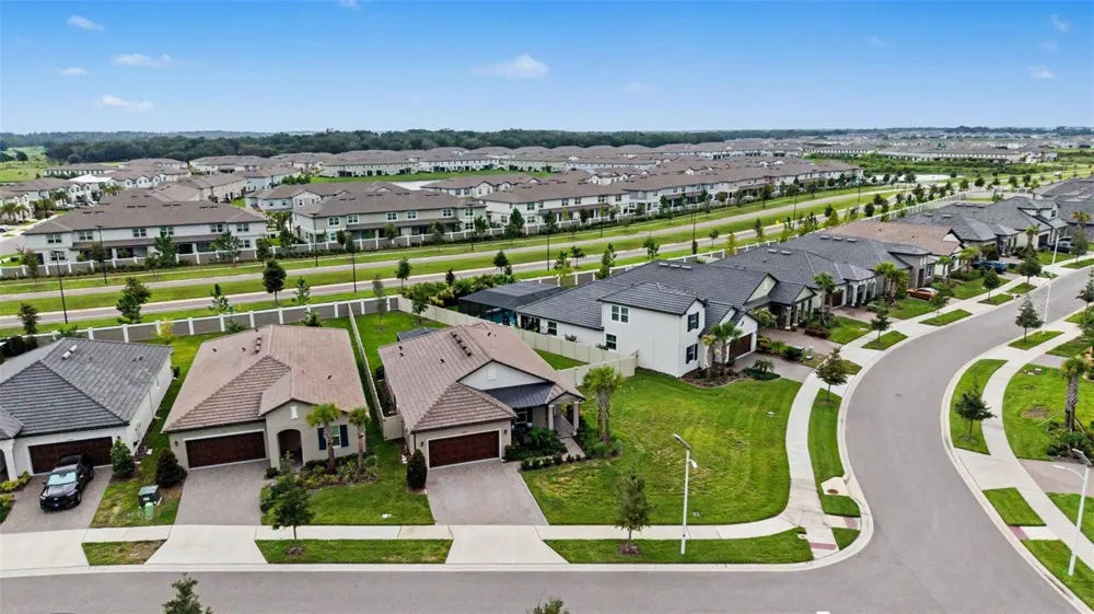 10460 GABLE DIG LOOP San Antonio, FL 33576