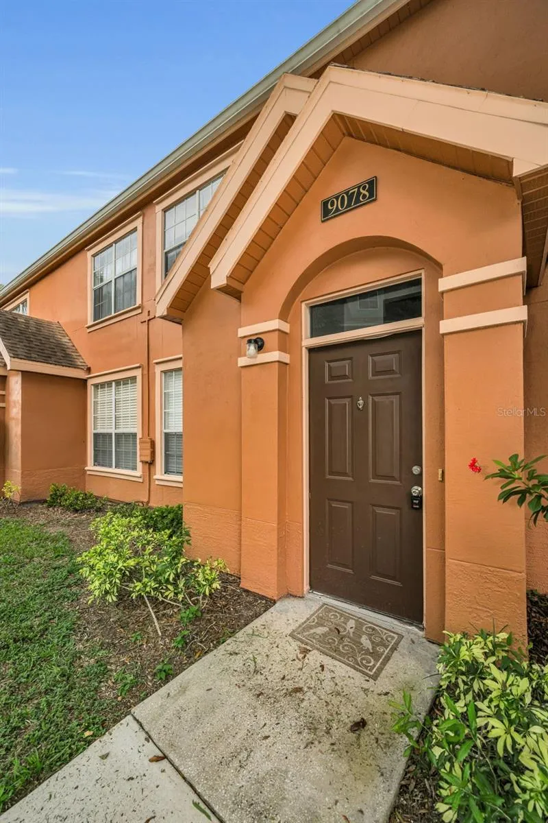 9078 LAKE CHASE ISLAND WAY #9078 Tampa, FL 33626