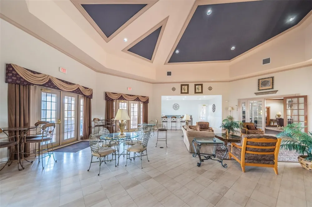 9078 LAKE CHASE ISLAND WAY #9078 Tampa, FL 33626