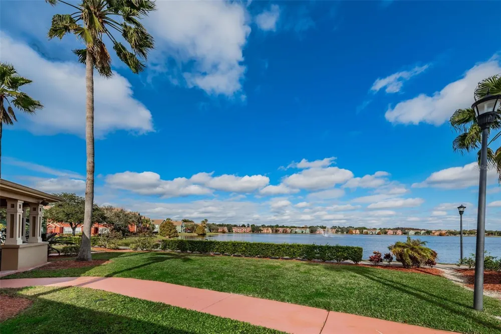 9078 LAKE CHASE ISLAND WAY #9078 Tampa, FL 33626