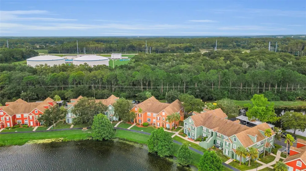 9078 LAKE CHASE ISLAND WAY #9078 Tampa, FL 33626
