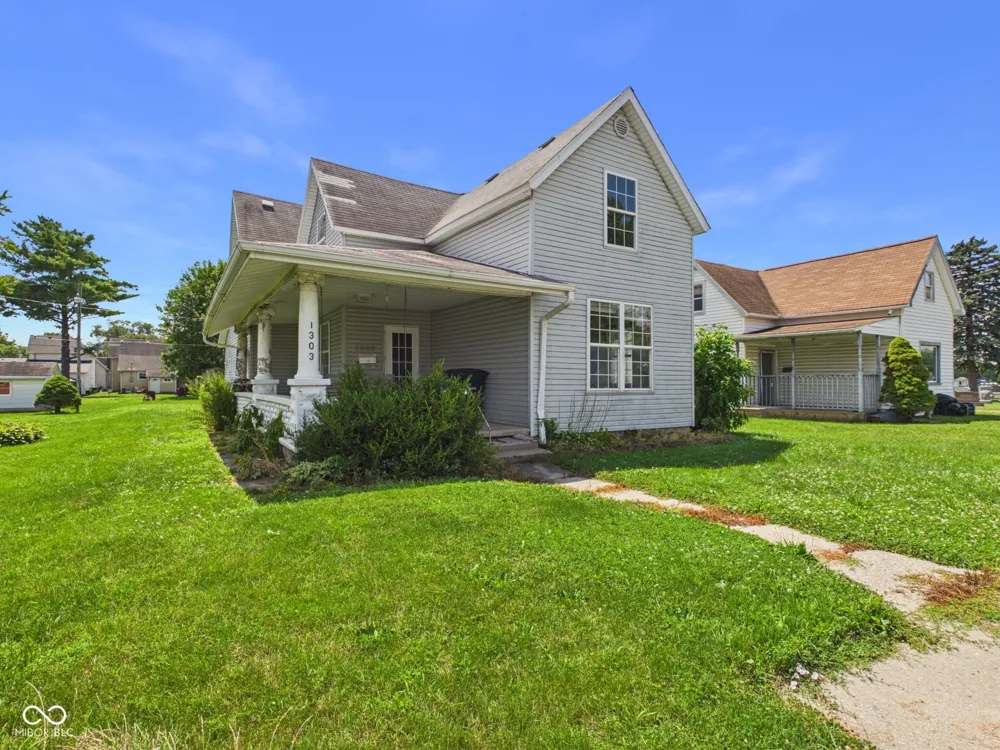1303 S F STREET Elwood, IN 46036