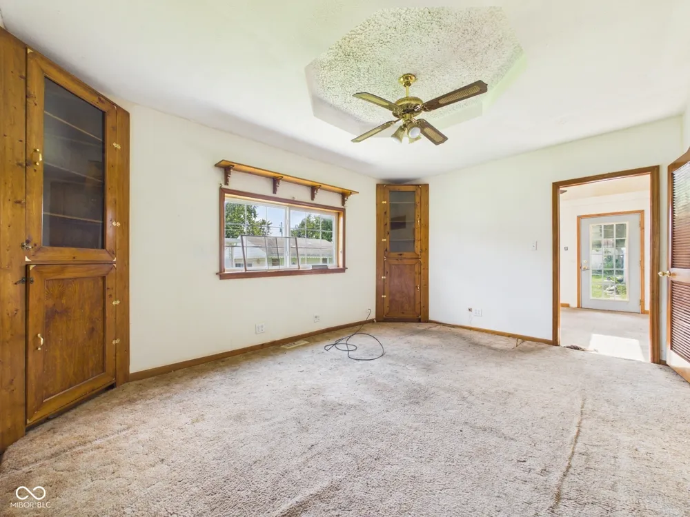 1303 S F STREET Elwood, IN 46036