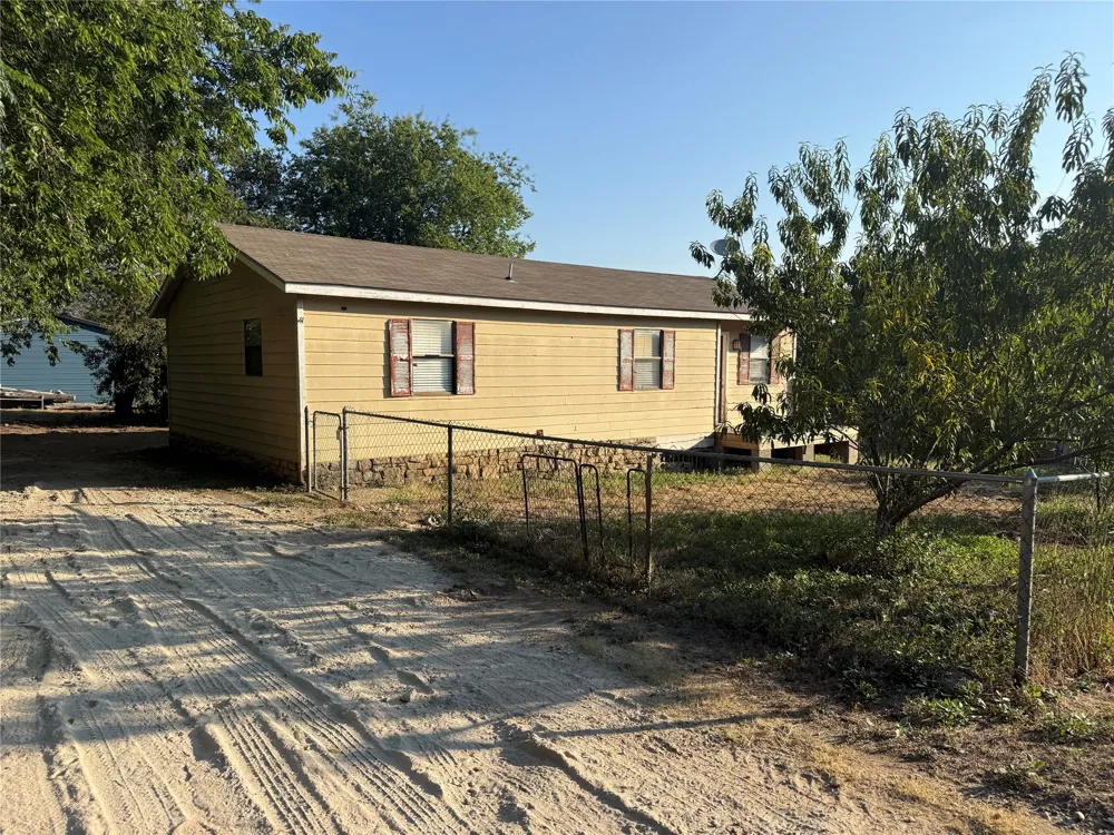 357 Timberline Drive Whitney, TX 76692