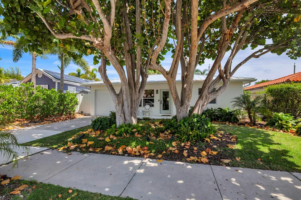 170 Wellesley Drive 