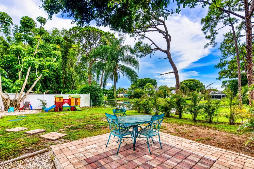 2184 SE Washington Street Stuart, FL 34997