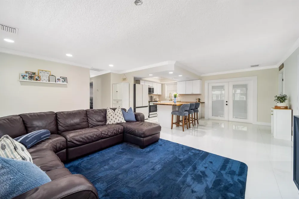 2184 SE Washington Street Stuart, FL 34997