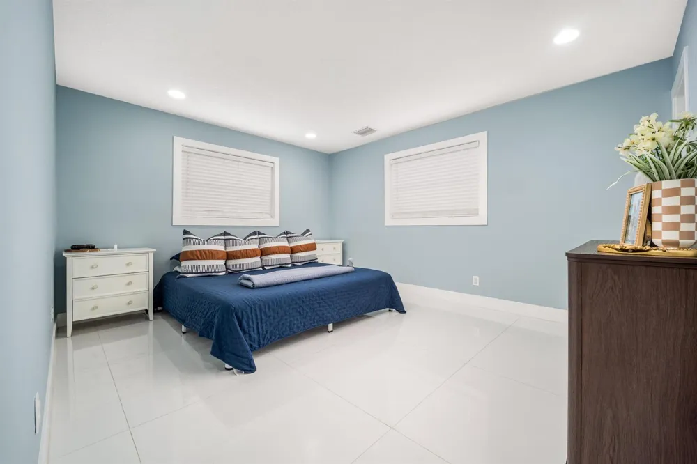 2184 SE Washington Street Stuart, FL 34997