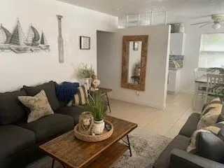 841 NE 40TH STREET