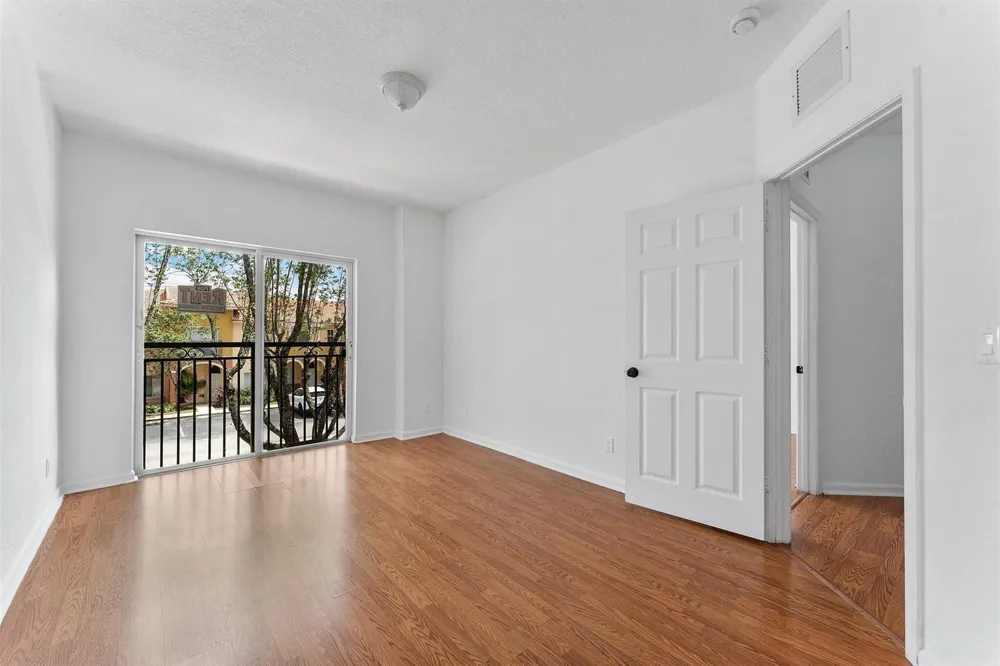 1407 S SANTA CATALINA CIRCLE North Lauderdale, FL 33068