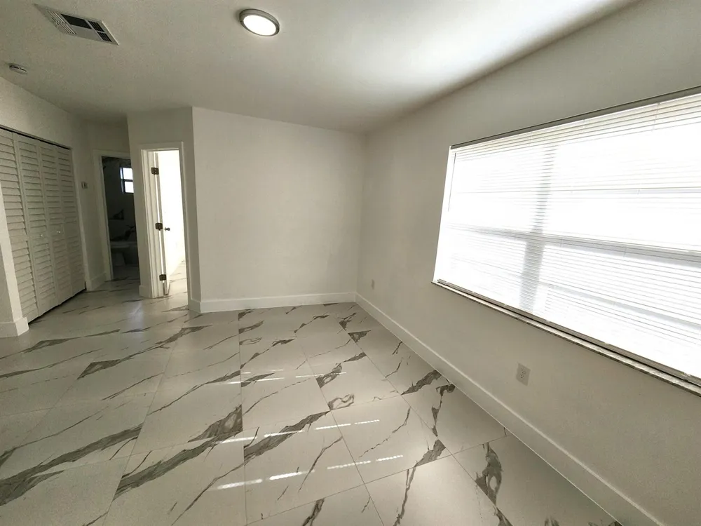 2466 Lincoln Street #3 Hollywood, FL 33020
