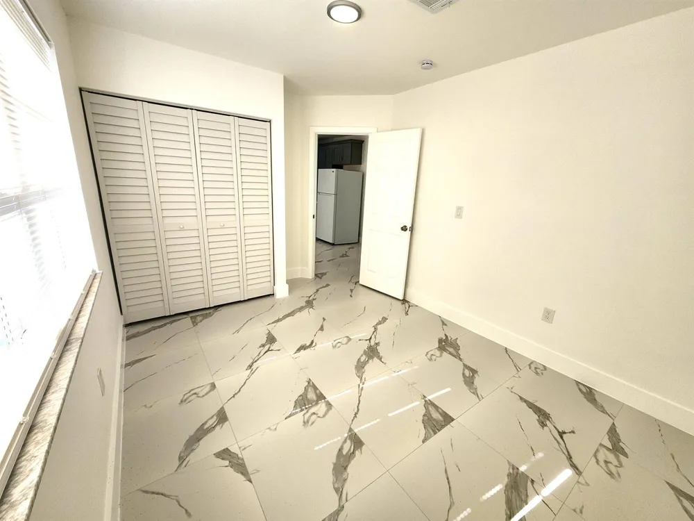 2466 Lincoln Street #3 Hollywood, FL 33020