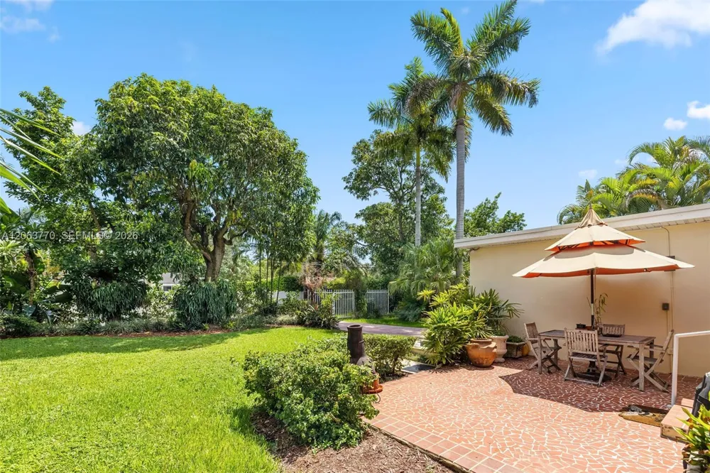 14 NW 109th St Miami Shores, FL 33168