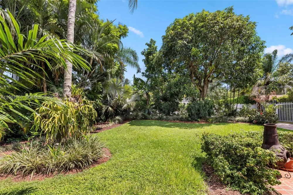 14 NW 109th St Miami Shores, FL 33168