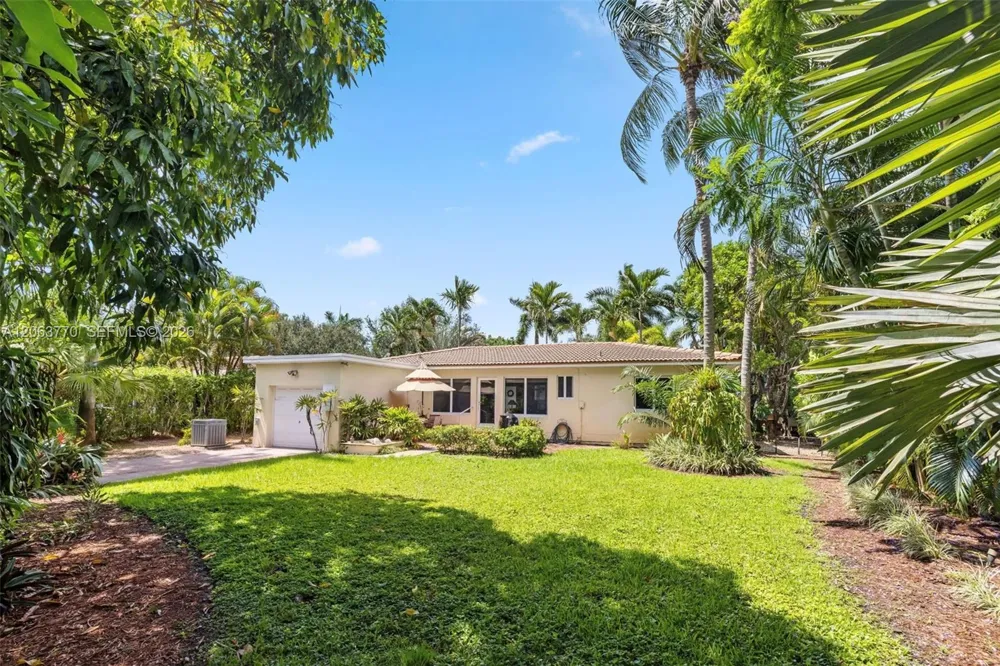 14 NW 109th St Miami Shores, FL 33168
