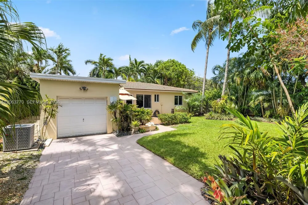14 NW 109th St Miami Shores, FL 33168