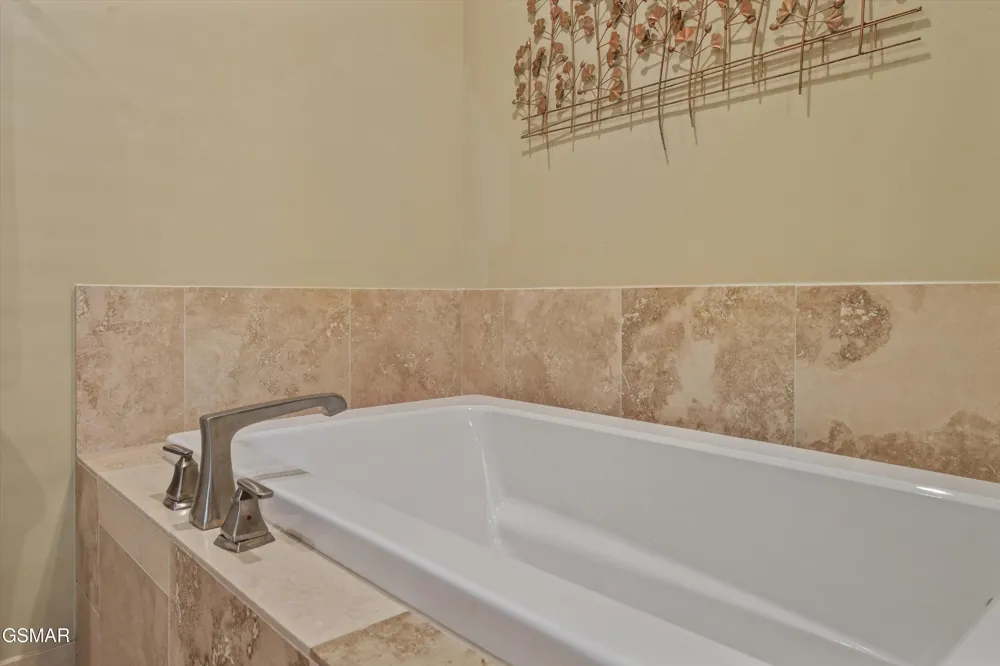 430 Sugar Cove Way Newport, TN 37821