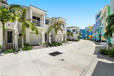 5865 Shell Cove Drive #106