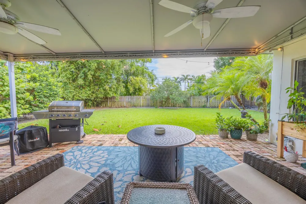 334 NE 28th Road Boca Raton, FL 33431
