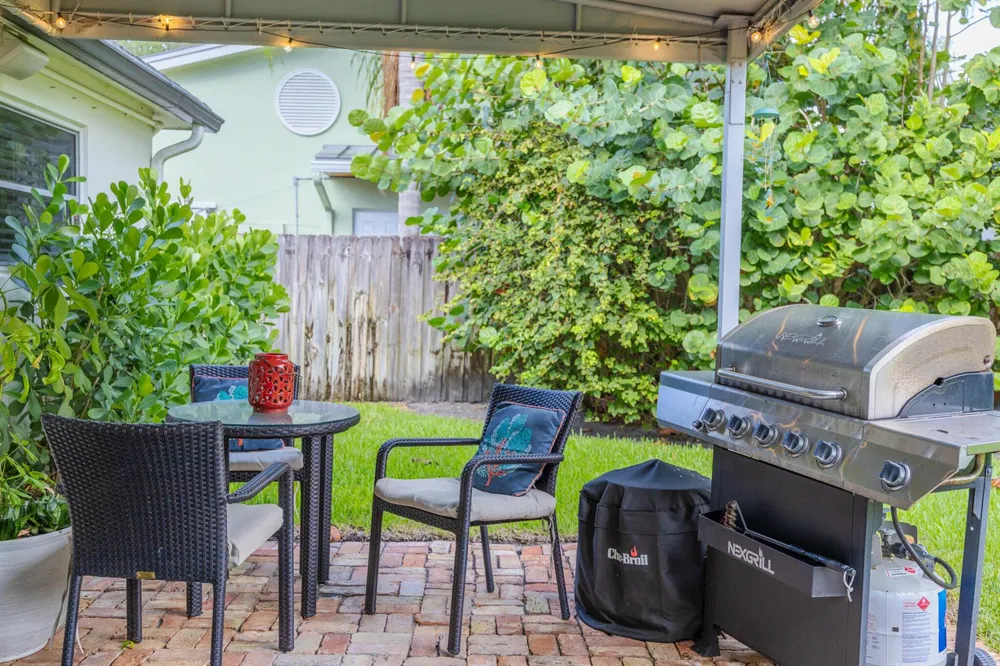 334 NE 28th Road Boca Raton, FL 33431