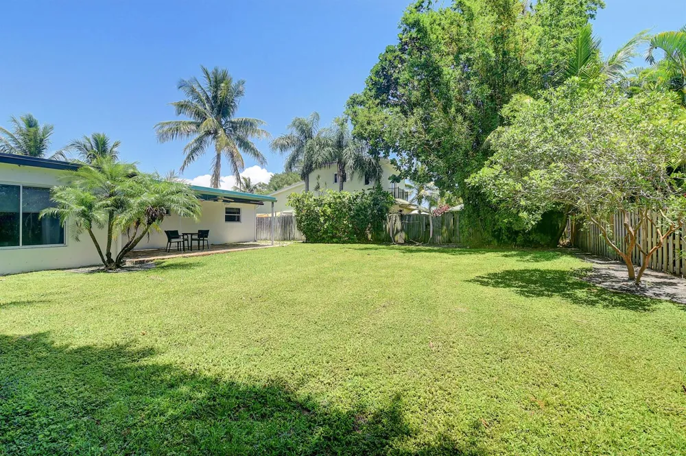 334 NE 28th Road Boca Raton, FL 33431