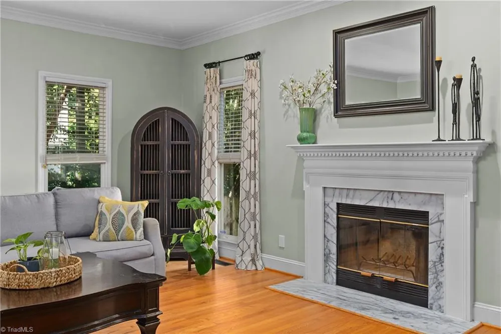 3210 Peninsula Drive Jamestown, NC 27282