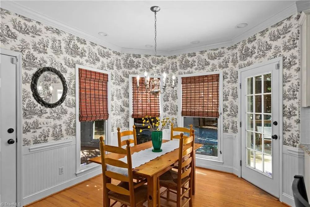 3210 Peninsula Drive Jamestown, NC 27282
