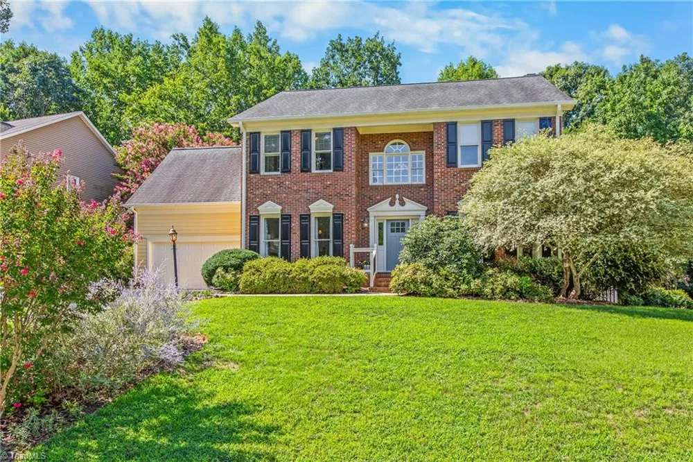 3210 Peninsula Drive Jamestown, NC 27282