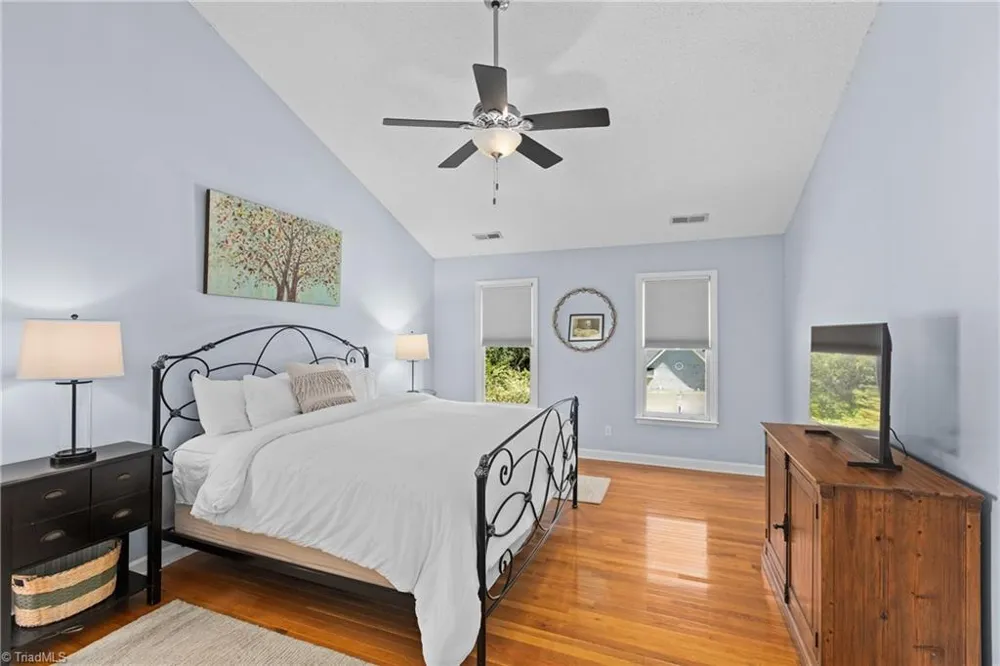 3210 Peninsula Drive Jamestown, NC 27282