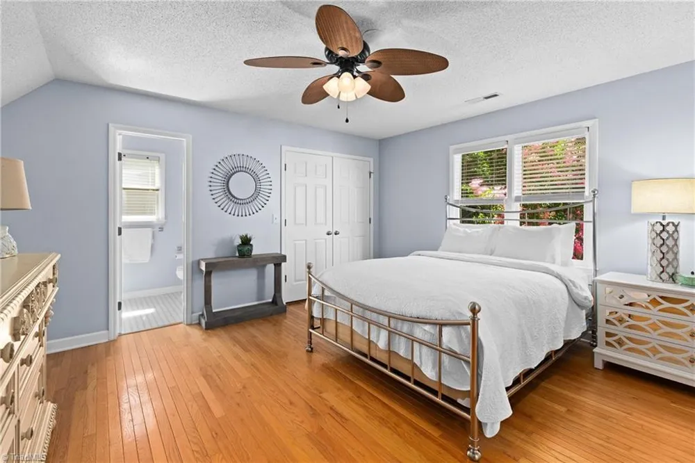 3210 Peninsula Drive Jamestown, NC 27282