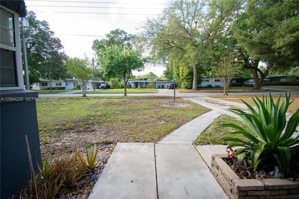 2615 Hargill Dr Orlando, FL 32806