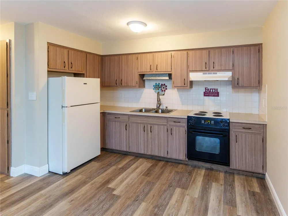 4318 TAHITIAN GARDENS CIRCLE #F Holiday, FL 34691
