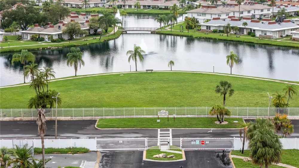 4318 TAHITIAN GARDENS CIRCLE #F Holiday, FL 34691