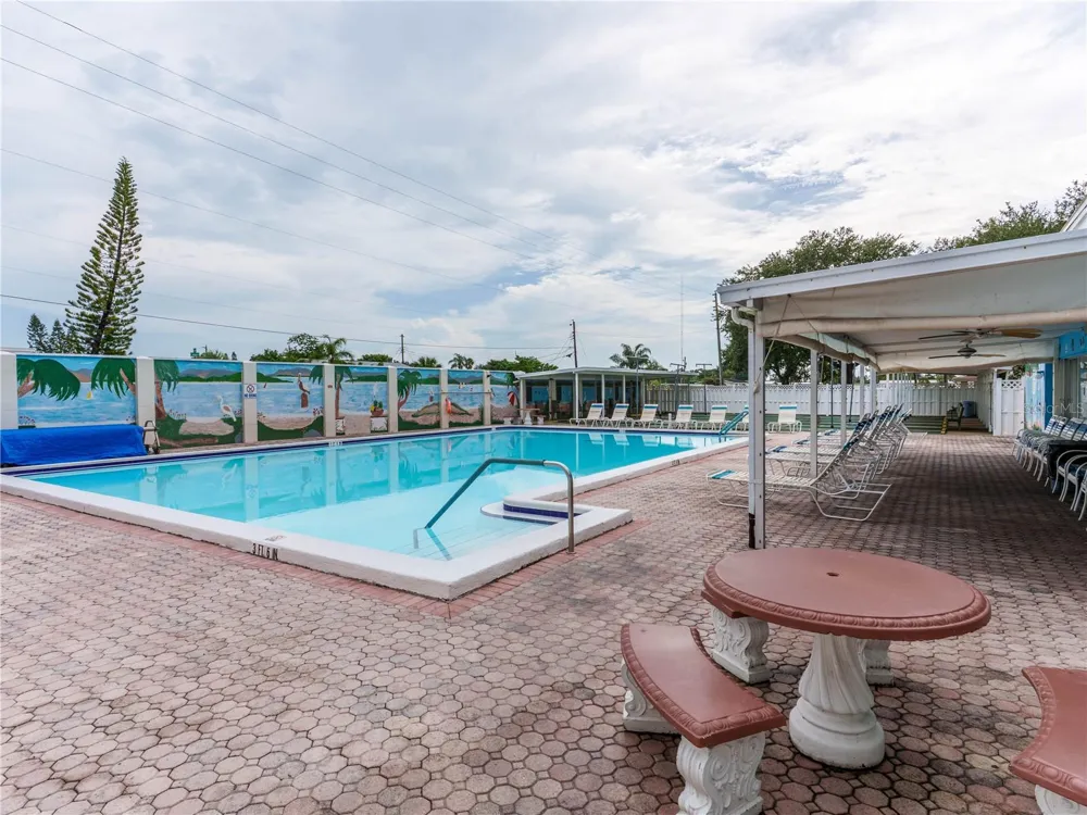4318 TAHITIAN GARDENS CIRCLE #F Holiday, FL 34691