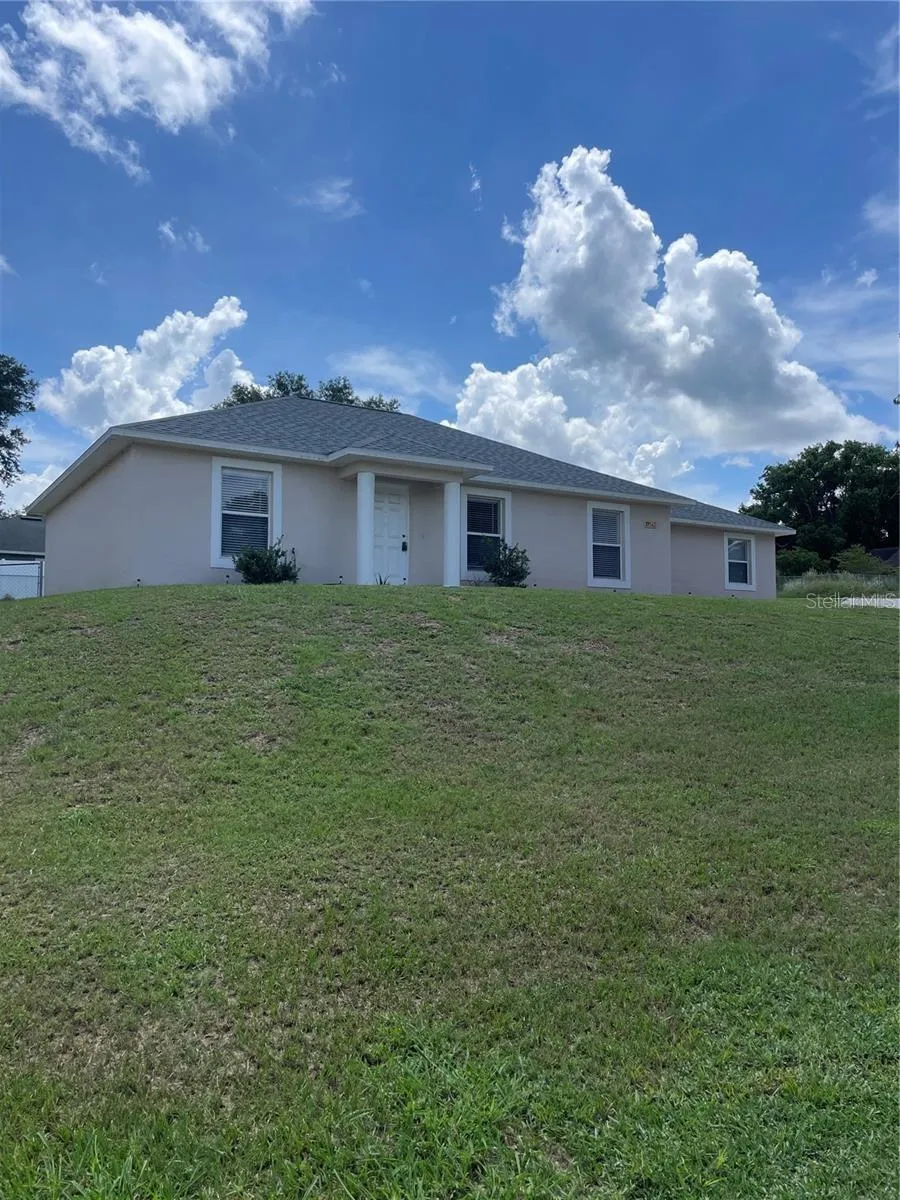 17542 DORIS STREET Montverde, FL 34756