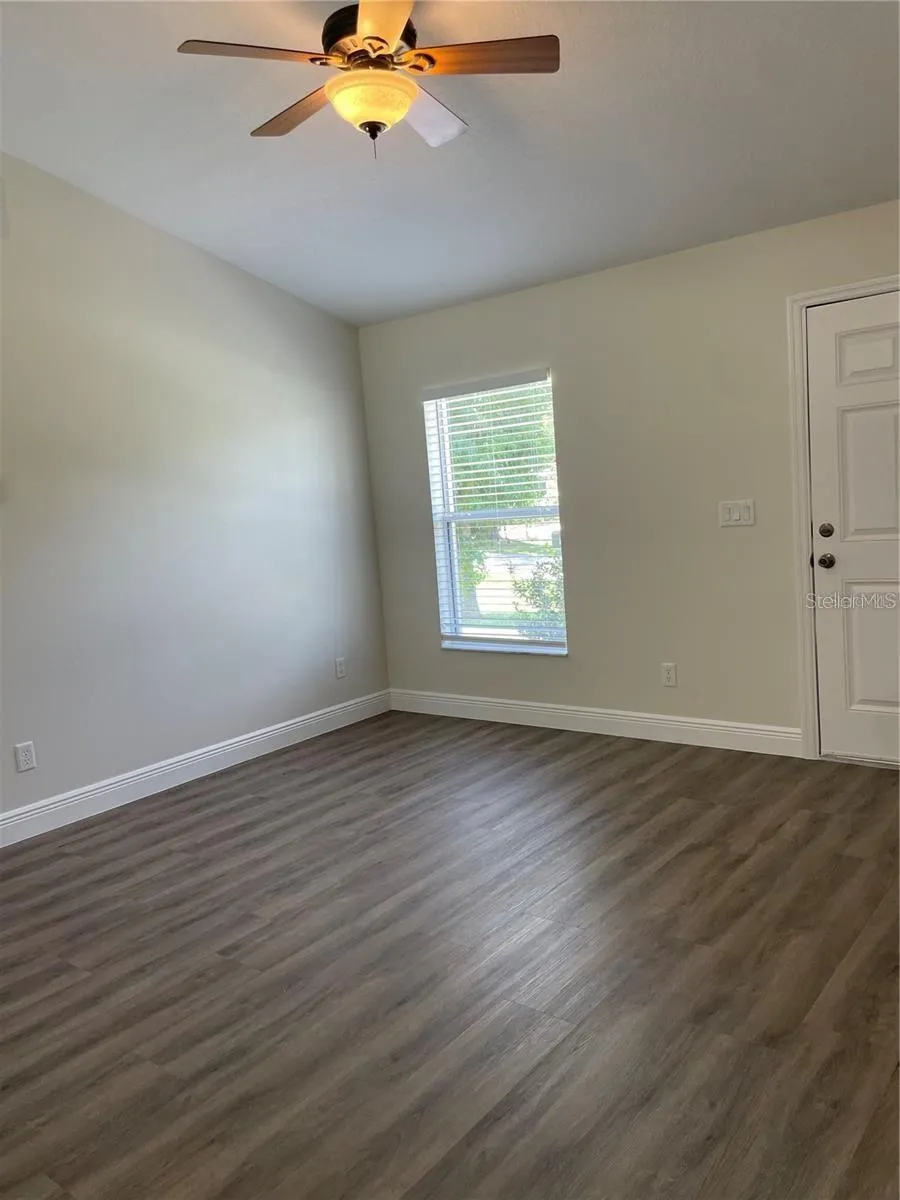 17542 DORIS STREET Montverde, FL 34756