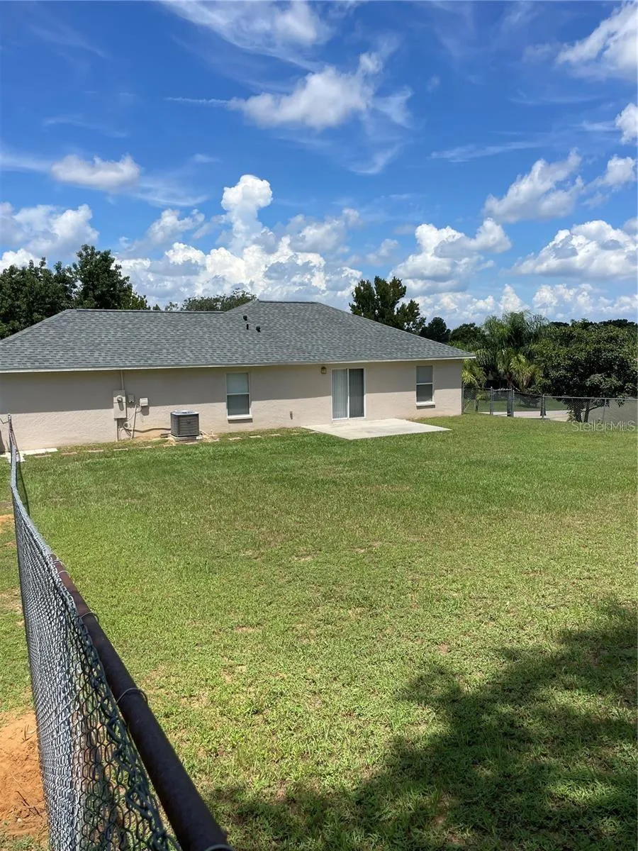 17542 DORIS STREET Montverde, FL 34756