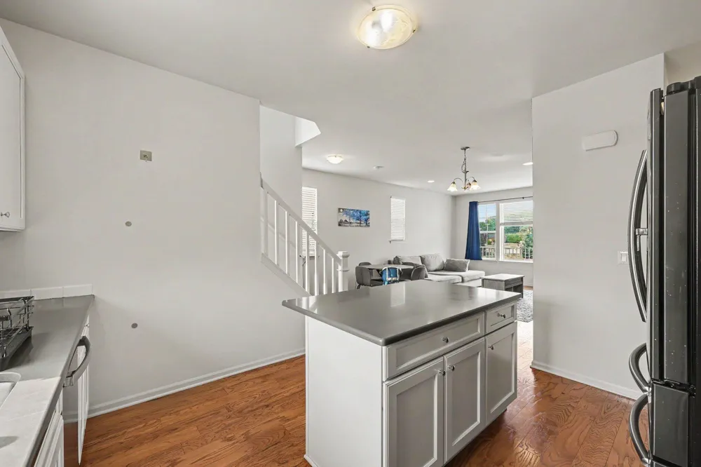 4576 Bradley Circle #25 Troy City, MI 48085
