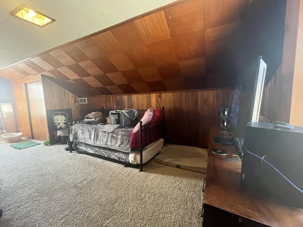 19977 Elkhart Street Harper Woods City, MI 48225