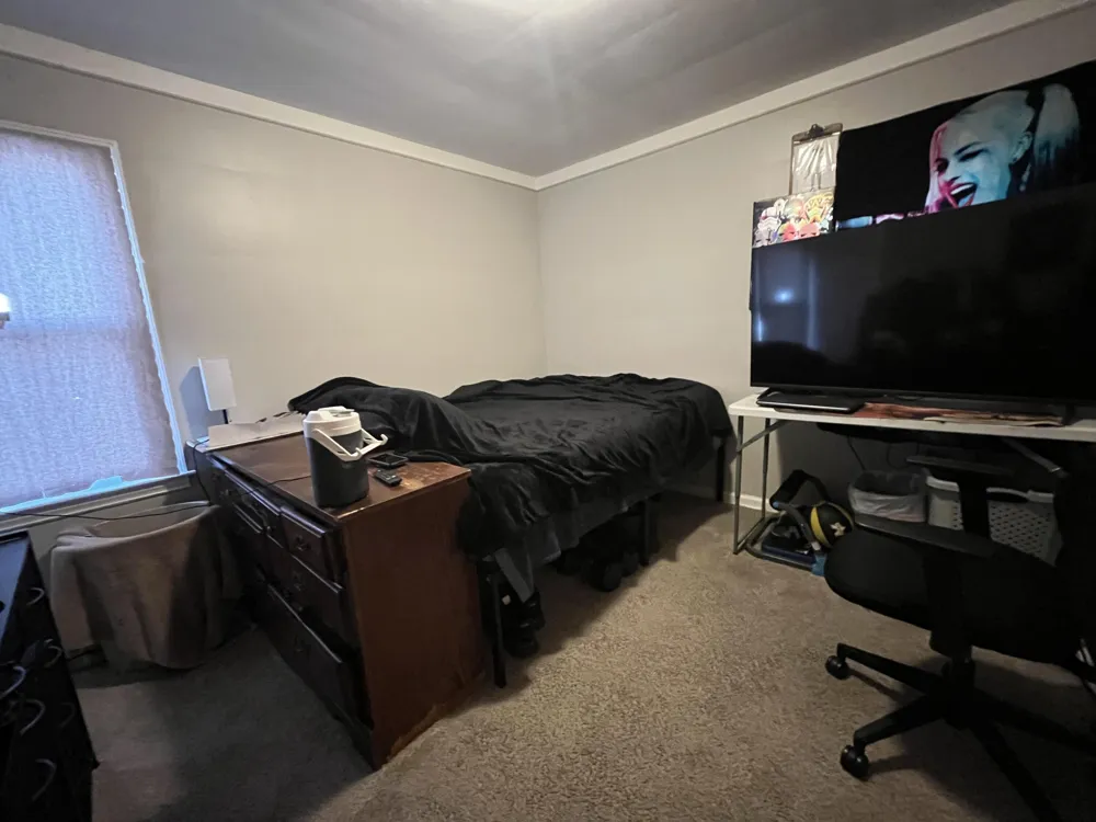 19977 Elkhart Street Harper Woods City, MI 48225