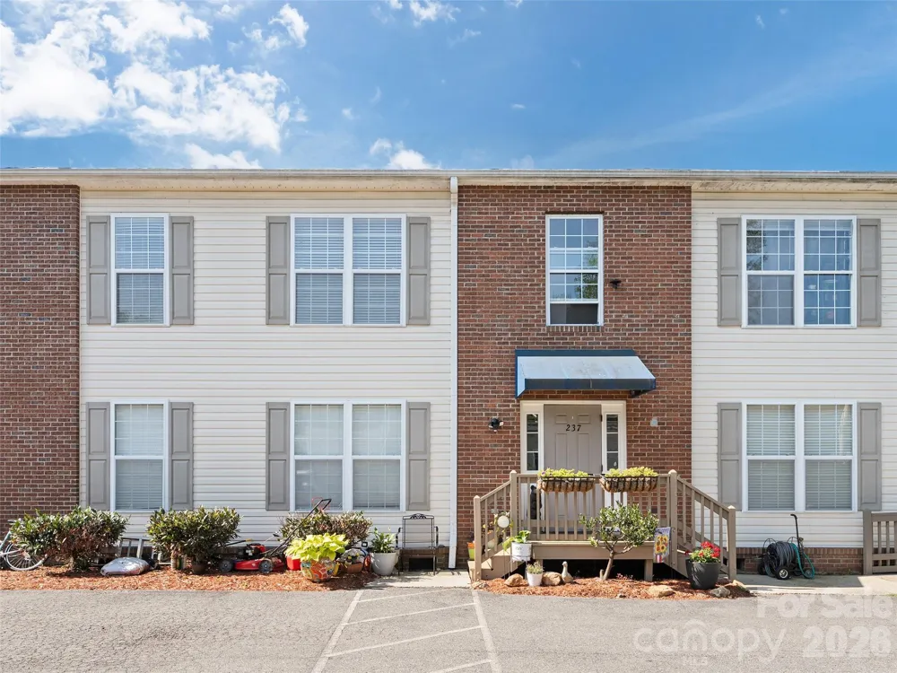237 Camelot Drive #B Waynesville, NC 28786