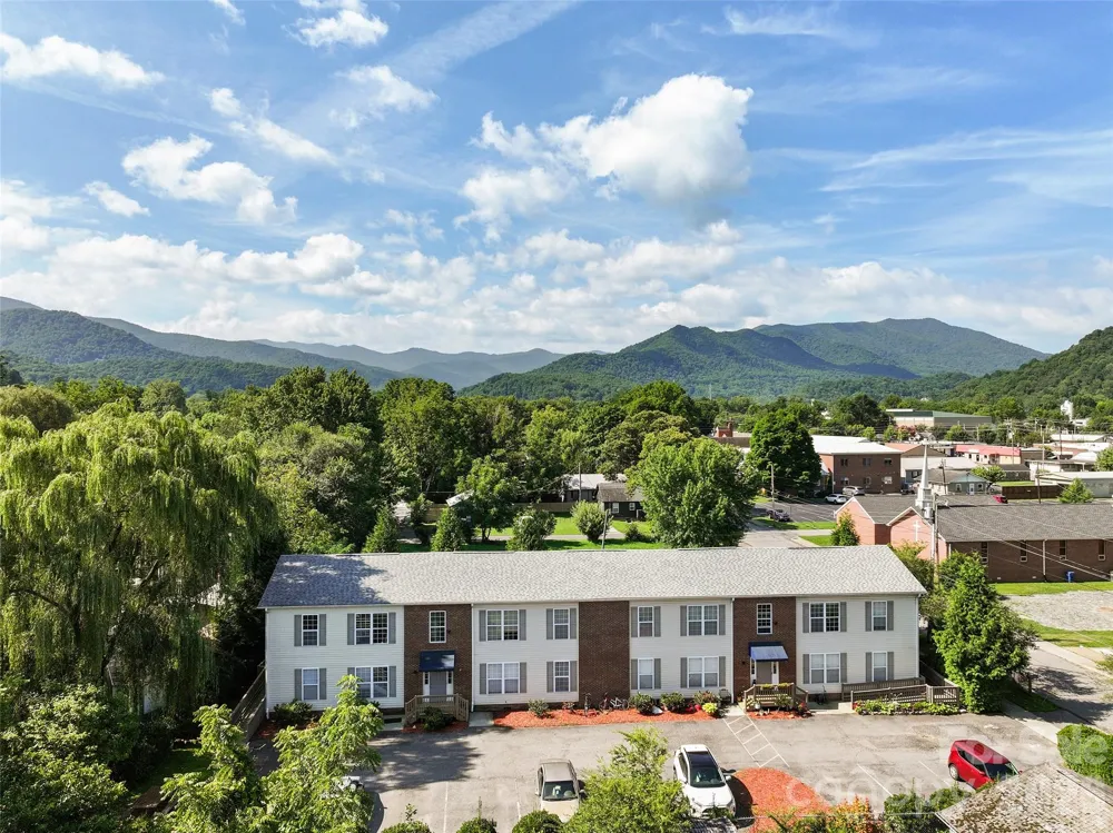 237 Camelot Drive #B Waynesville, NC 28786