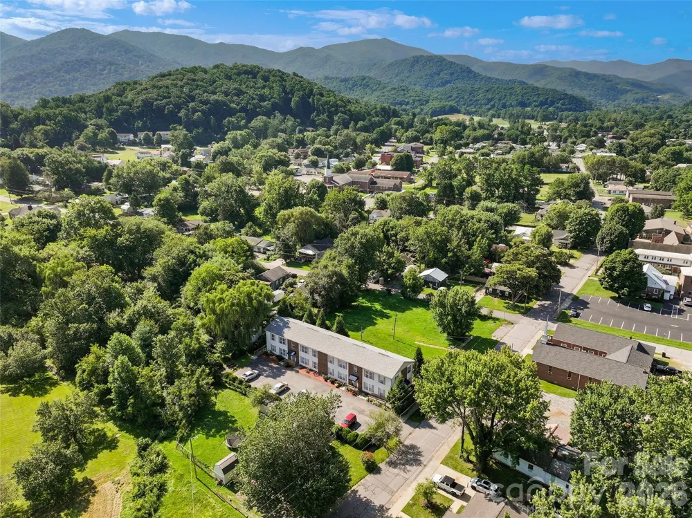 237 Camelot Drive #B Waynesville, NC 28786